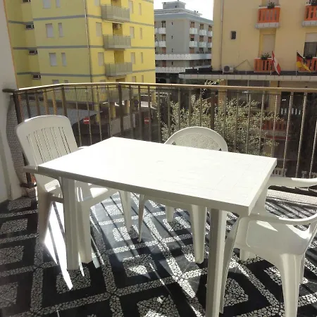 In 36877 Apartment