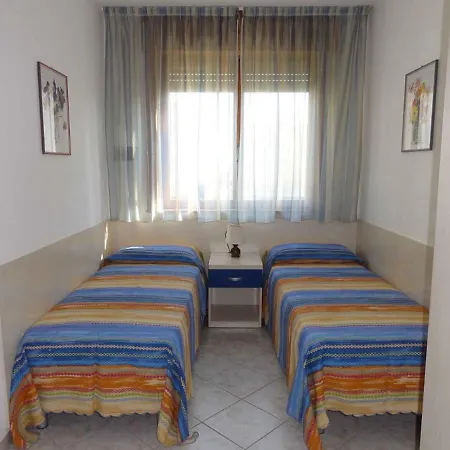 Apartment In 36877 *