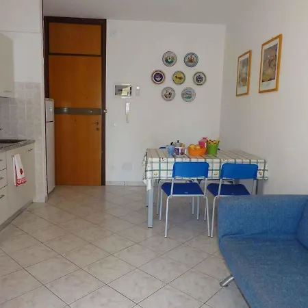 In 36877 Apartment *
